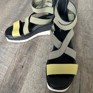 Sorel Black and Green Sporty Sandals